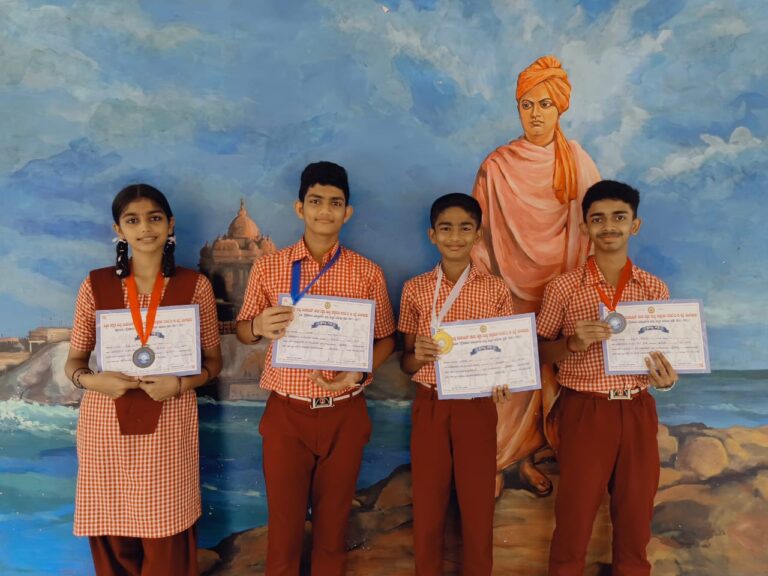 ವಿವೇಕಾನಂದ ಆಂಗ್ಲ  ಮಾಧ್ಯಮ  ಶಾಲೆಯ 9ನೇ ತರಗತಿಯ ವಿಶಾಲ್ ಕರಾಟೆ ಪಂದ್ಯಾಟದಲ್ಲಿ ರಾಜ್ಯ ಮಟ್ಟಕ್ಕೆ ಆಯ್ಕೆ