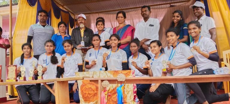 ಕಬಡ್ಡಿ ಸ್ಫರ್ಧೆಯಲ್ಲಿ ವಿವೇಕಾನಂದ ಪದವಿಪೂರ್ವ ಕಾಲೇಜಿನ ಬಾಲಕಿಯರ ತಂಡ ಜಿಲ್ಲಾ ಮಟ್ಟಕ್ಕೆ ಆಯ್ಕೆ