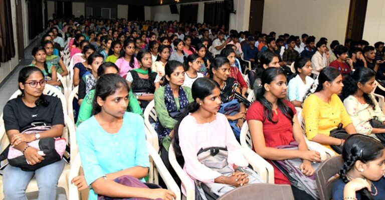 ಉಡುಪಿ : ವಿದ್ಯಾಪೋಷಕ್ ವಿದ್ಯಾರ್ಥಿಗಳ ಸಮಾವೇಶ