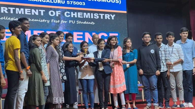 ಕೆಮೆಸ್ಟ್ರಿ ಫೆಸ್ಟ್ ನ  ಸ್ಪರ್ಧೆಗಳಲ್ಲಿ ವಿವೇಕಾನಂದ ಪದವಿ ಪೂರ್ವ ಕಾಲೇಜಿನ ವಿದ್ಯಾರ್ಥಿಗಳಿಗೆ ಪ್ರಶಸ್ತಿ