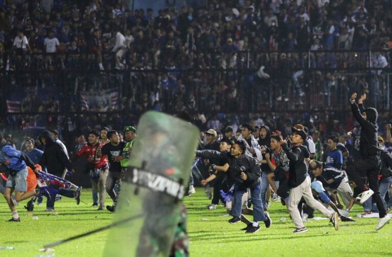Video – 129 killed in stampede – Indonesia fans riot in stadium after losing football match