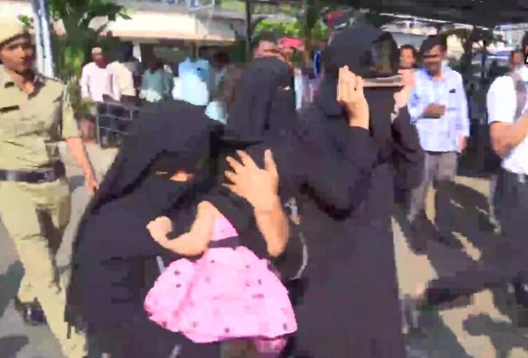 ಮಂಗಳೂರಿನ ಆಟೋರಿಕ್ಷಾ ಸ್ಫೋಟದ ಆರೋಪಿ ಶಾರಿಕ್ ಫಾದರ್ ಮುಲ್ಲರ್ ಆಸ್ಪತ್ರೆಯಲ್ಲಿ – ಗುರುತು ಪತ್ತೆ ಹಚ್ಚಲು ಆಗಮಿಸಿದ ಆತನ ಕುಟುಂಬ