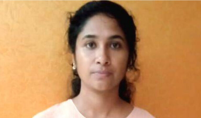 ಖಾತೆದಾರರ 21 ಲಕ್ಷ ರೂ.ಗಳನ್ನು ಲಪಟಾಯಿಸಿದ ಮಹಿಳಾ ಪೋಸ್ಟ್ ಮಾಸ್ಟರ್ ಬಂಧನ, ದುಂದುವೆಚ್ಚಕ್ಕೆ ಹಣ ಬಳಕೆ